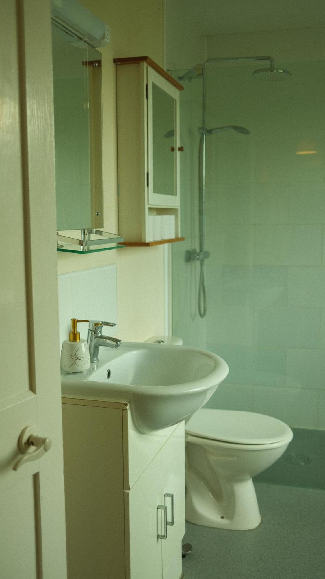 Spacious Home In Bath, Nature And City! מראה חיצוני תמונה