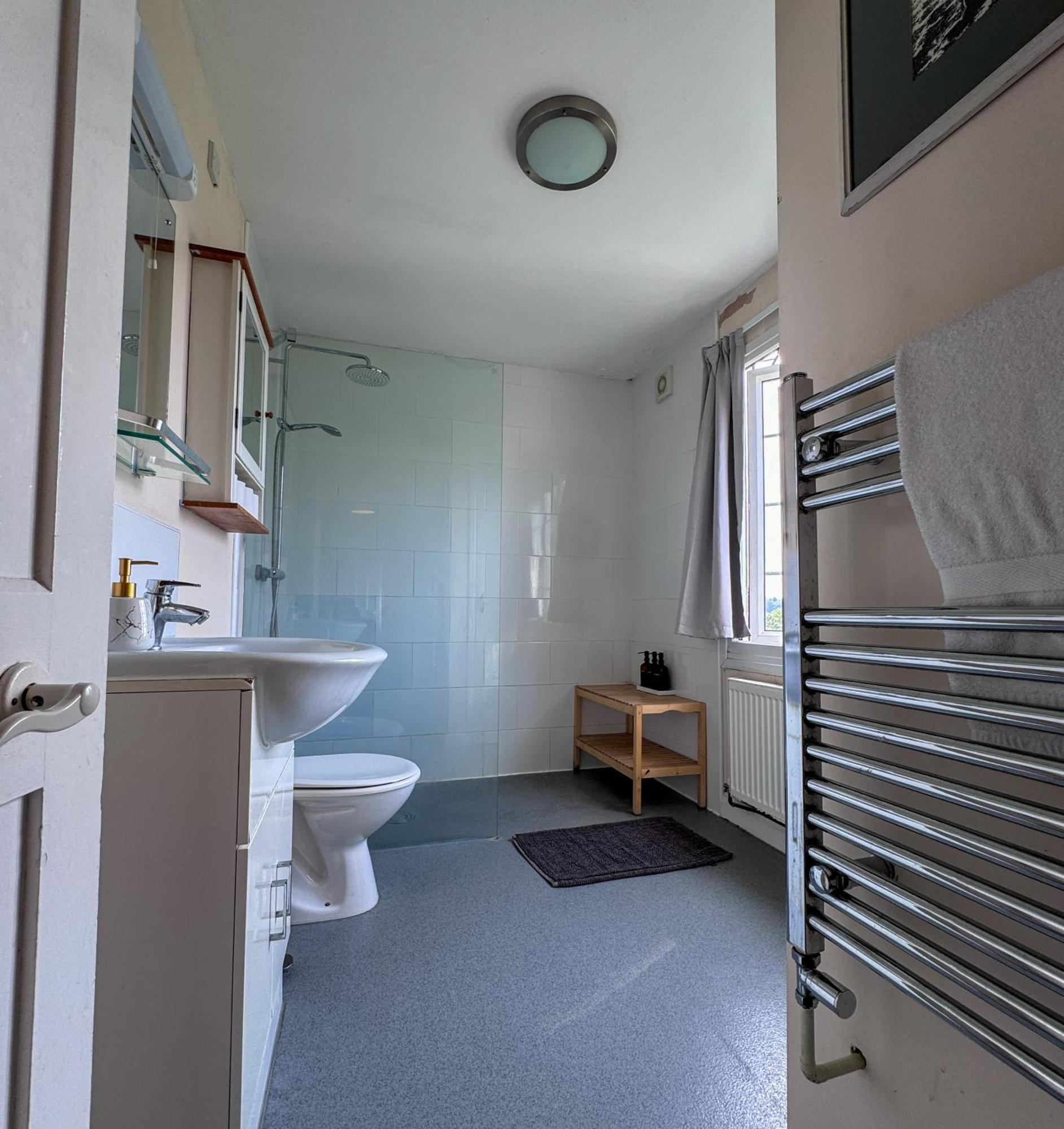 Spacious Home In Bath, Nature And City! מראה חיצוני תמונה